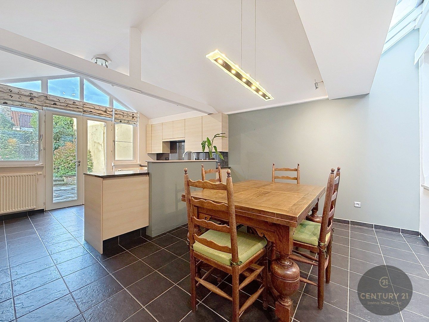 BRUGGE: exclusief pand met uitzonderlijke binnentuin foto 12