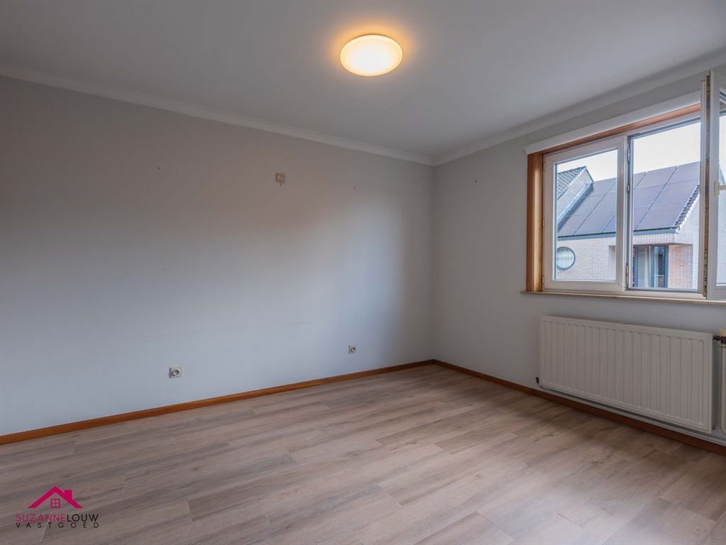 Ruim duplexappartement met 3 slaapkamers foto 7