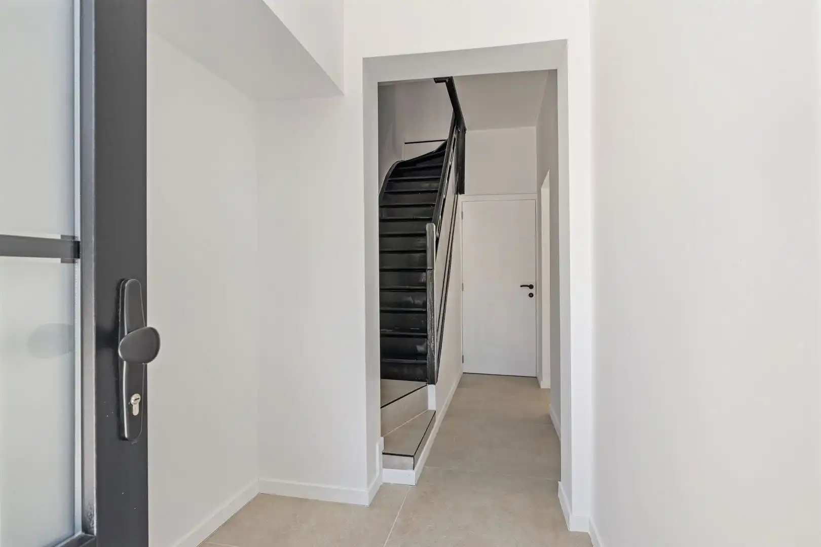 Totaal gerenoveerde en energiezuinige woning  foto 6