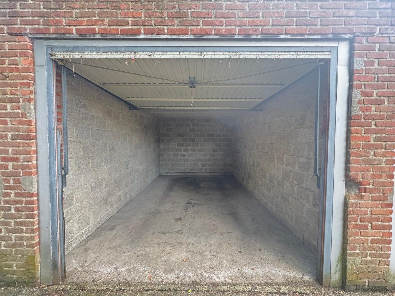 BOVENGRONDSE GARAGE (NR.2) foto 3