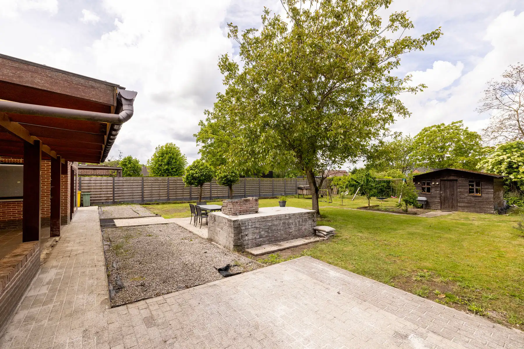 Op te frissen, energiezuinige woning met 3/4 slpks en tuin foto 25