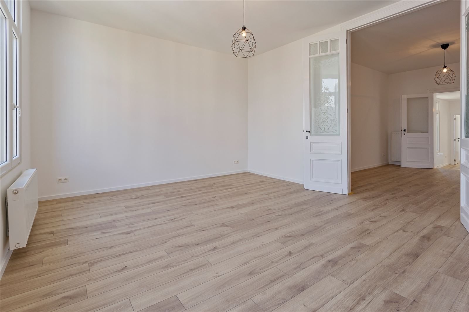 Gerenoveerd 2slpk appartement aan de poorten van de Dageraadplaats foto 5