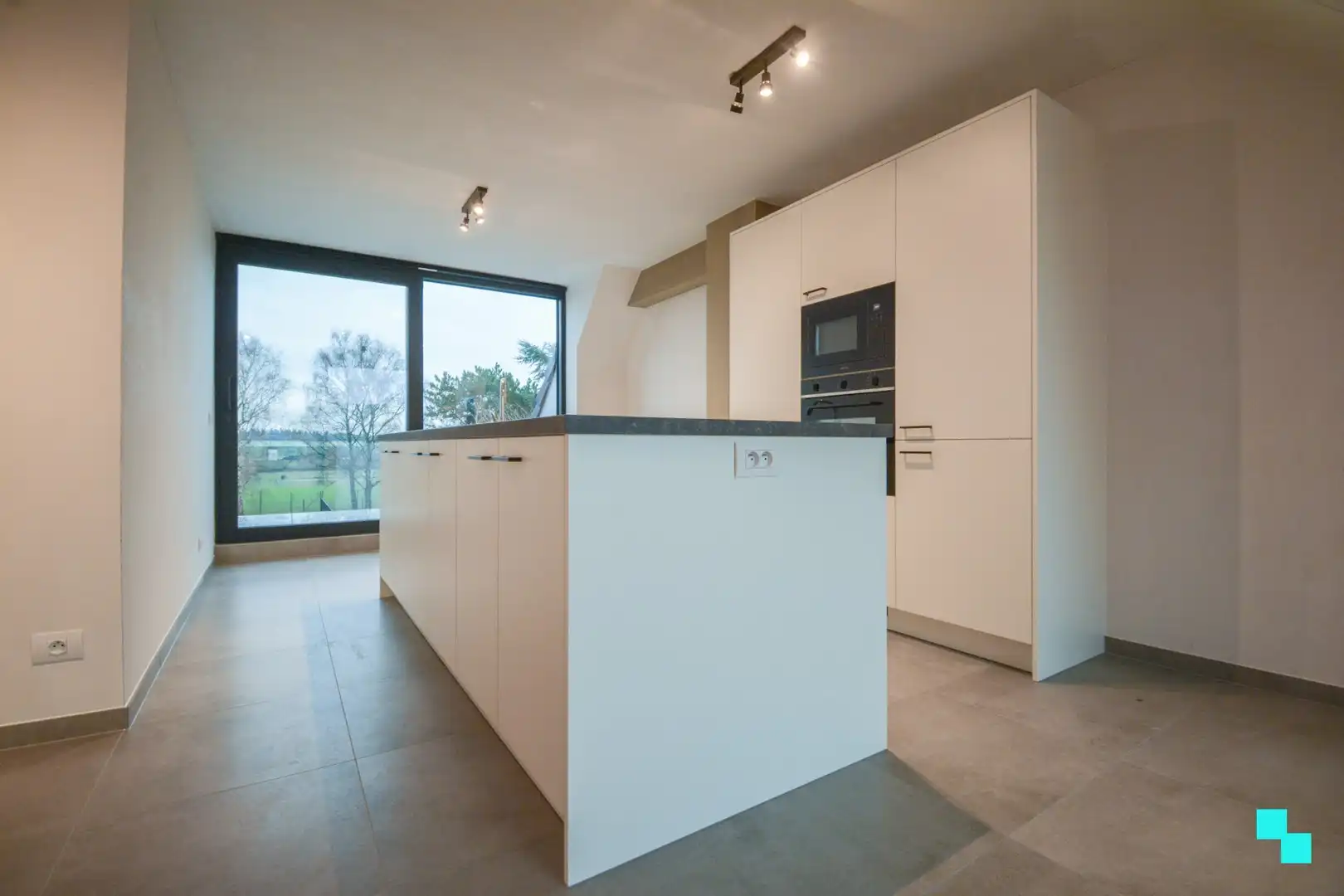 Nieuwbouwappartement via budgethuren te Houthulst foto 7