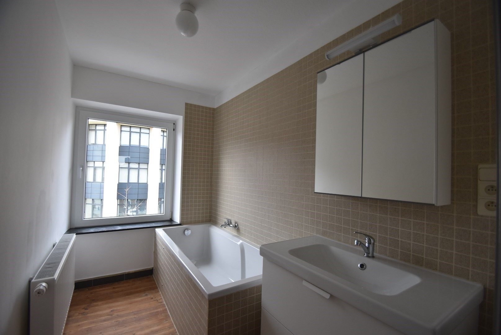 Netjes gerenoveerde duplex met twee slaapkamers en terras op mooie locatie in het centrum van Tongeren - GEEN BIJKOMENDE GEM. ONKOSTEN foto 20