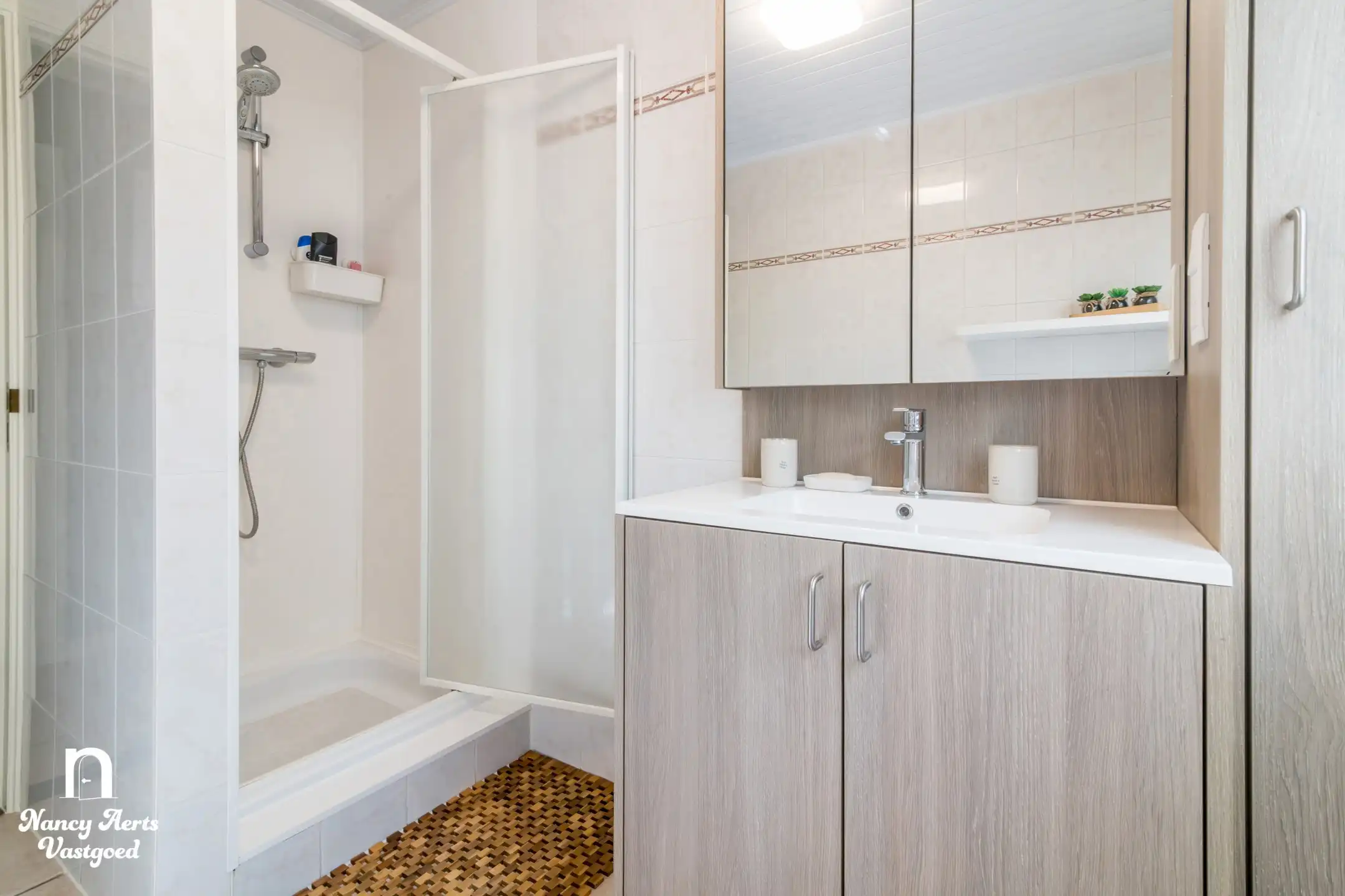 Karaktervolle, instapklare woning met extra woonmogelijkheid foto 18