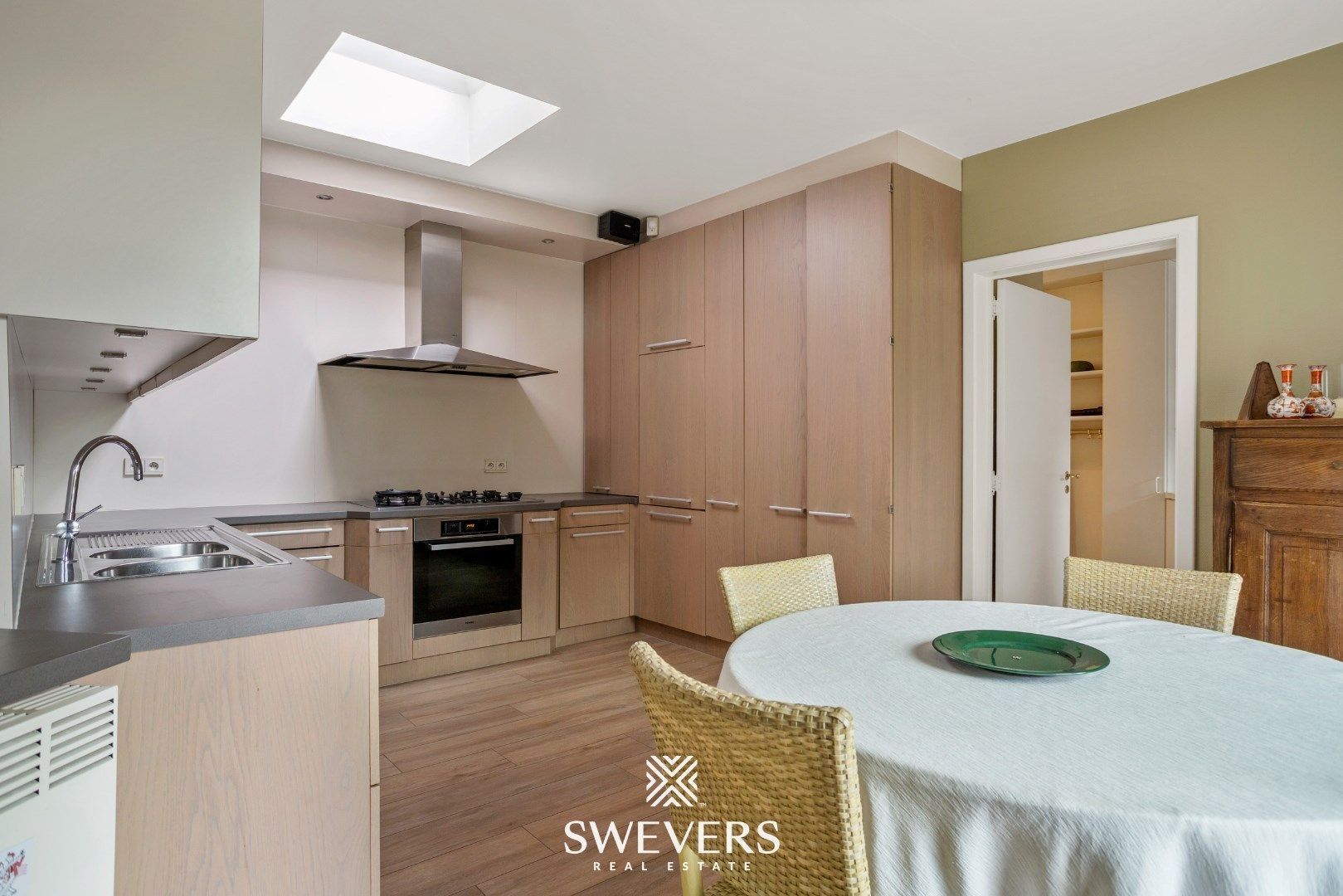 Ruime woning met tal van mogelijkheden in het hart van Tessenderlo-Ham foto 6