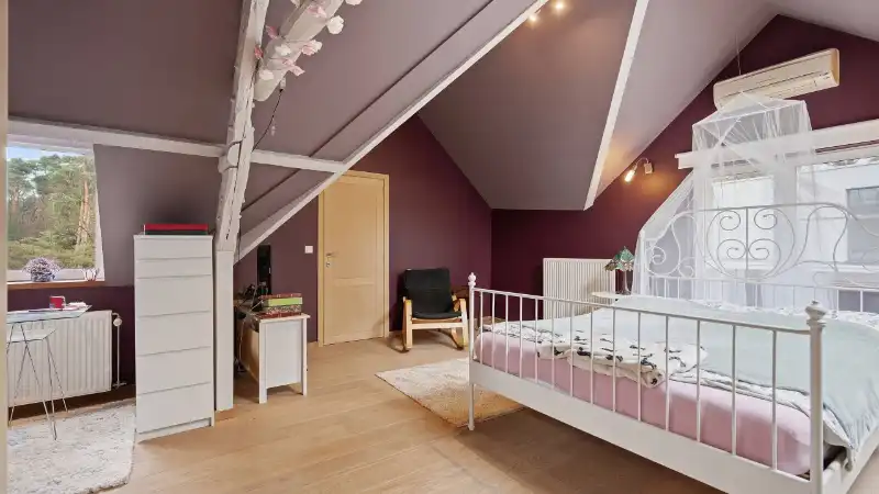 Landhuis van 269m² op 15 are met praktijkruimte/kantoor of kangoeroewoning foto 15