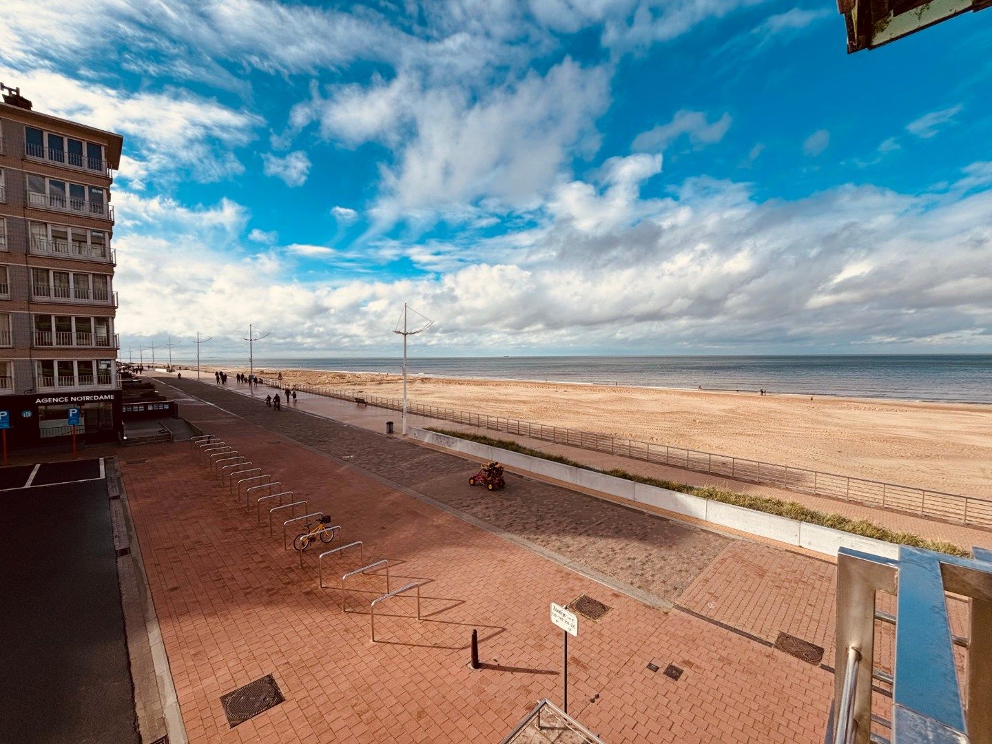 Hoekappartement met 180 ° panoramisch zicht op de Zeedijk  foto 6