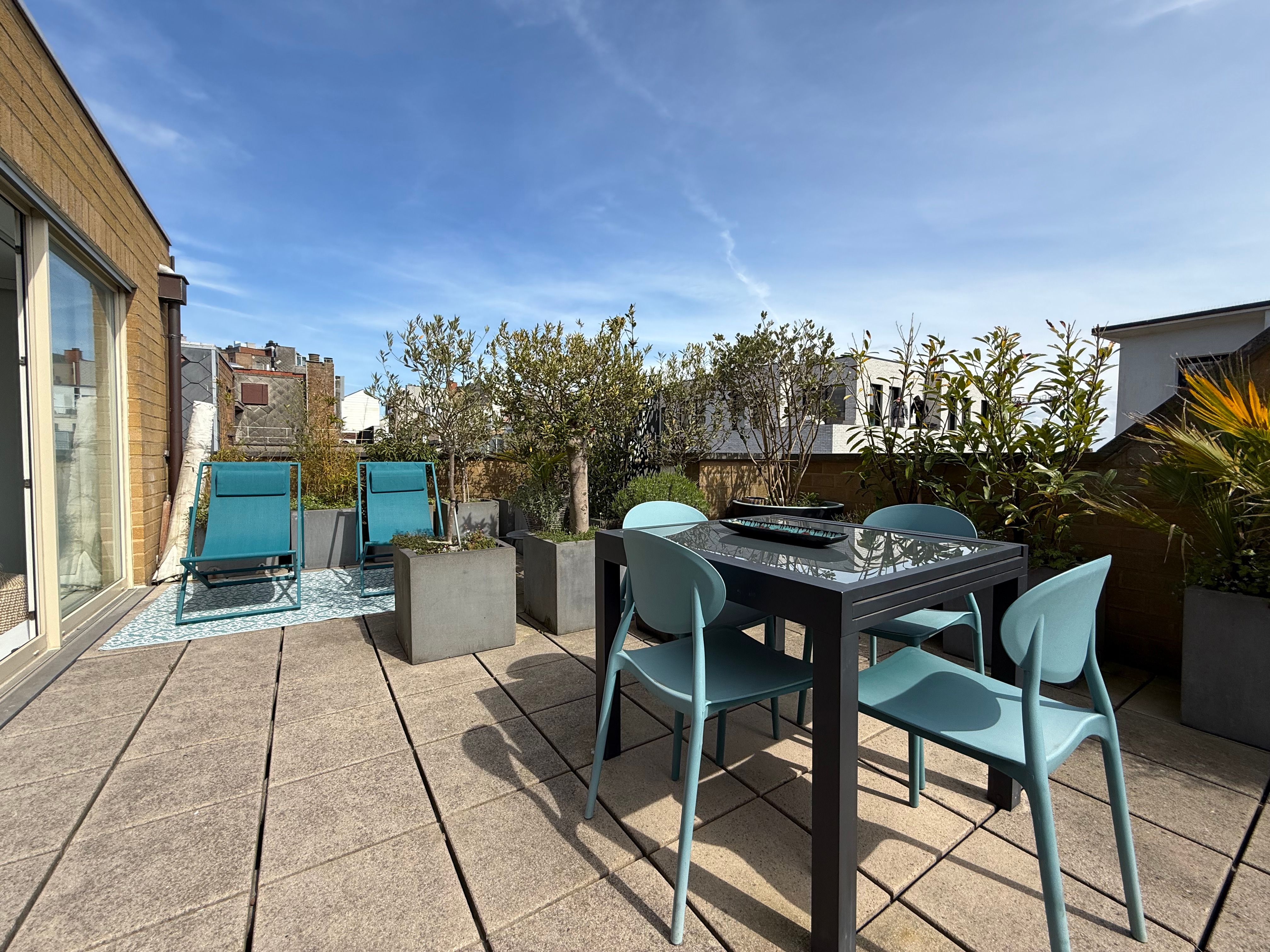 Subliem penthouse vlakbij zee met 2 riante zonneterrassen foto 11