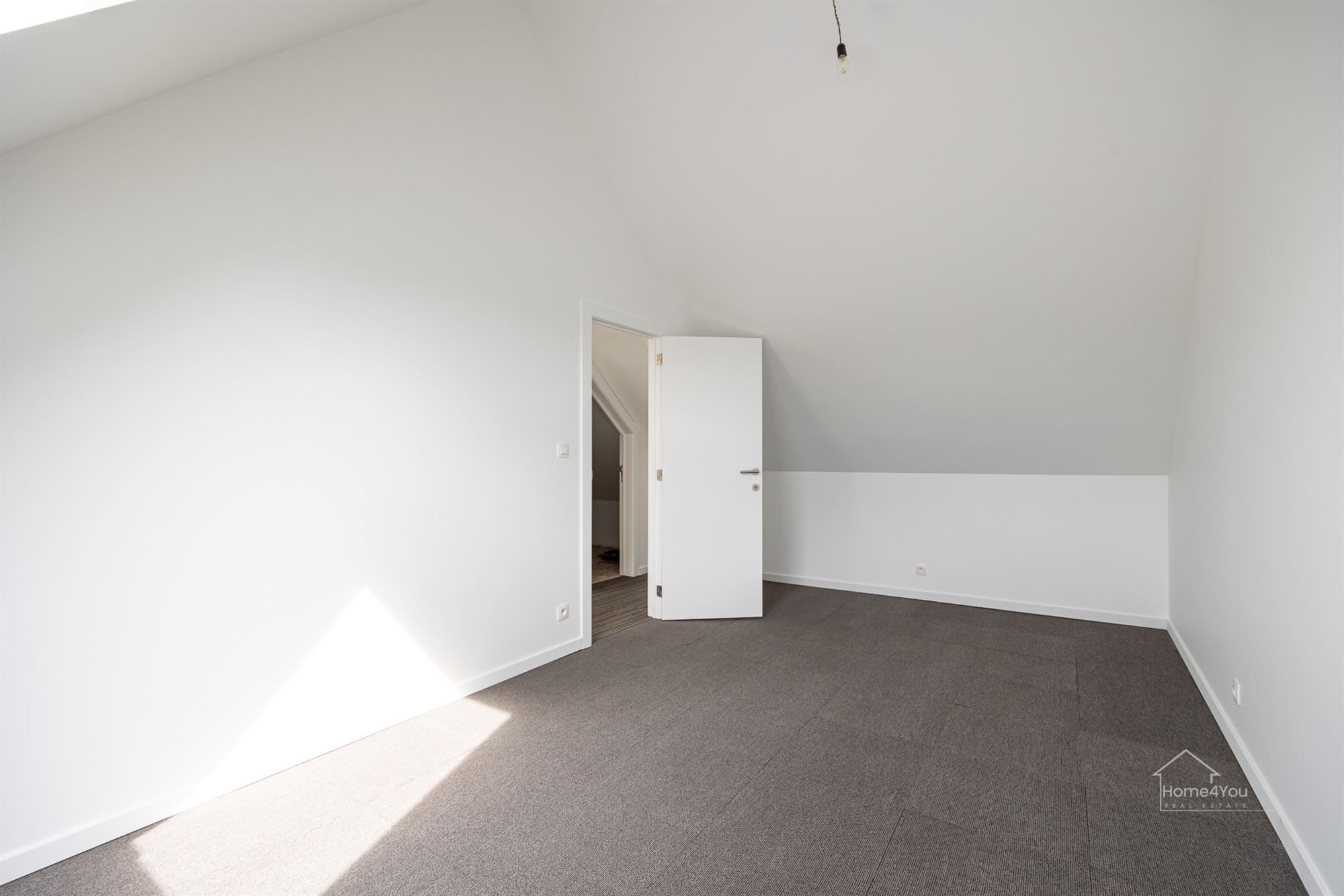 Handelshuis met duplex en 2 aparte tuinen foto 23