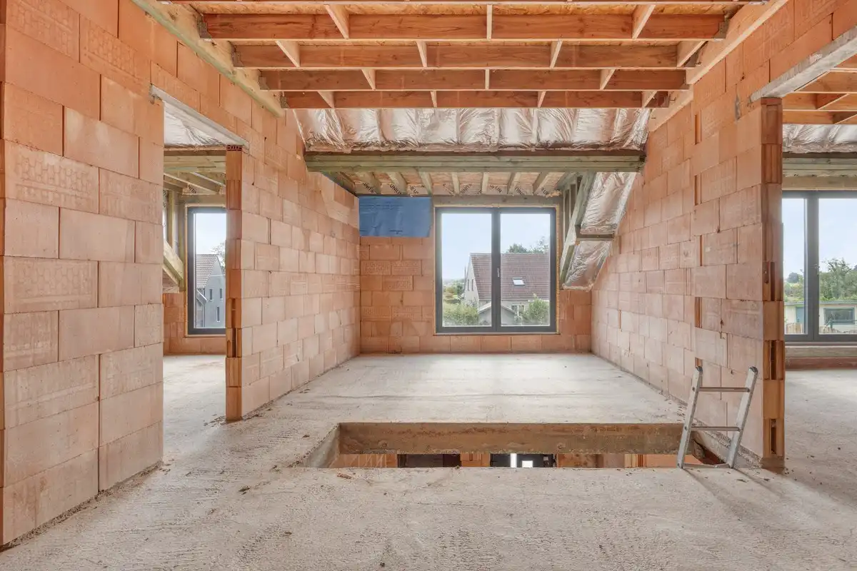 Ruime casco woning foto 11