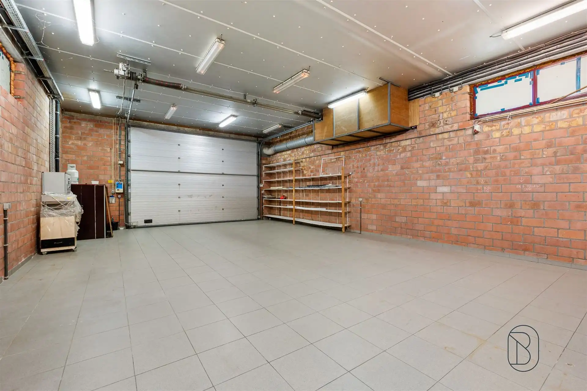 Veelzijdig handelspand met atelier op commerciële toplocatie foto 15