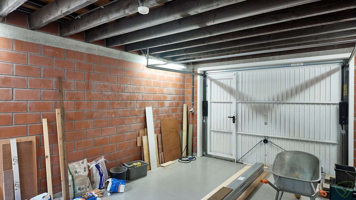 Instapklare woning met garagebox en stadstuin in Eeklo foto 20