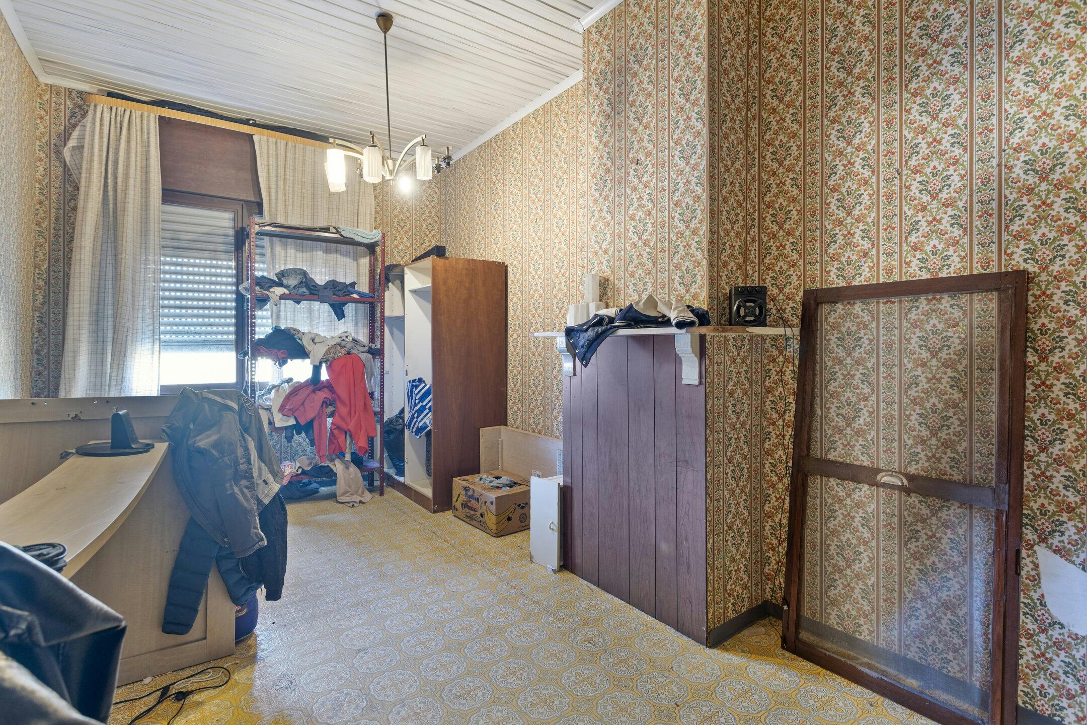 Huis te koop in Ieper met 3 kamers, tuin en garage foto 22