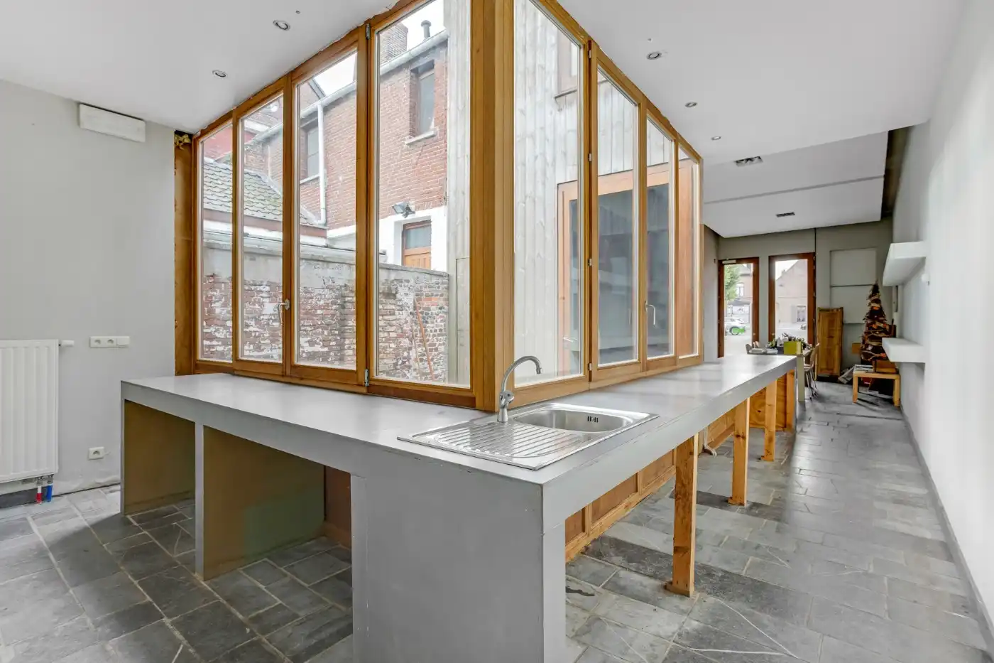 Centraal gelegen handelsgelijkvloers in centrum Zandvliet foto 13