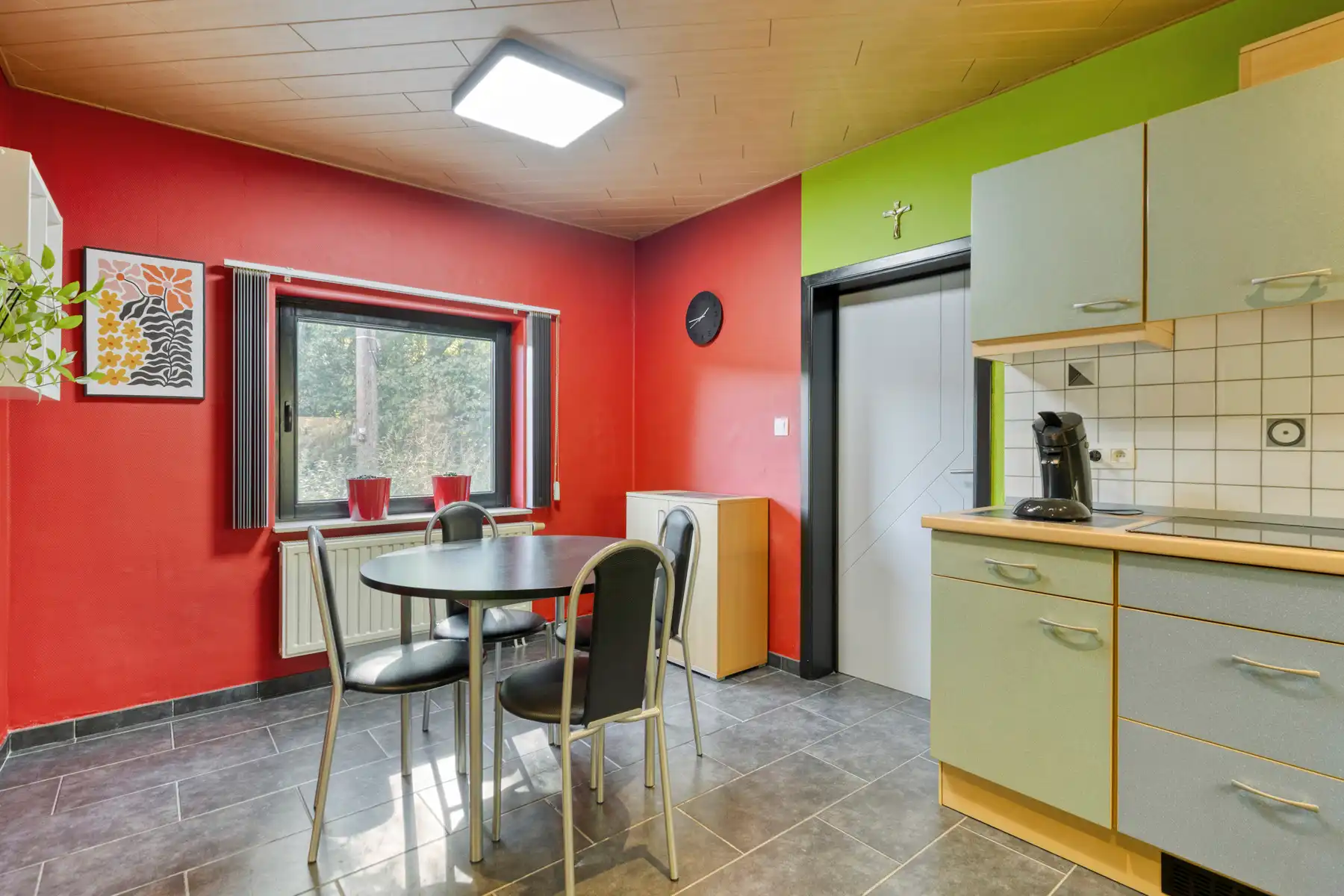 Instapklare woning op rustige en groene ligging foto 9