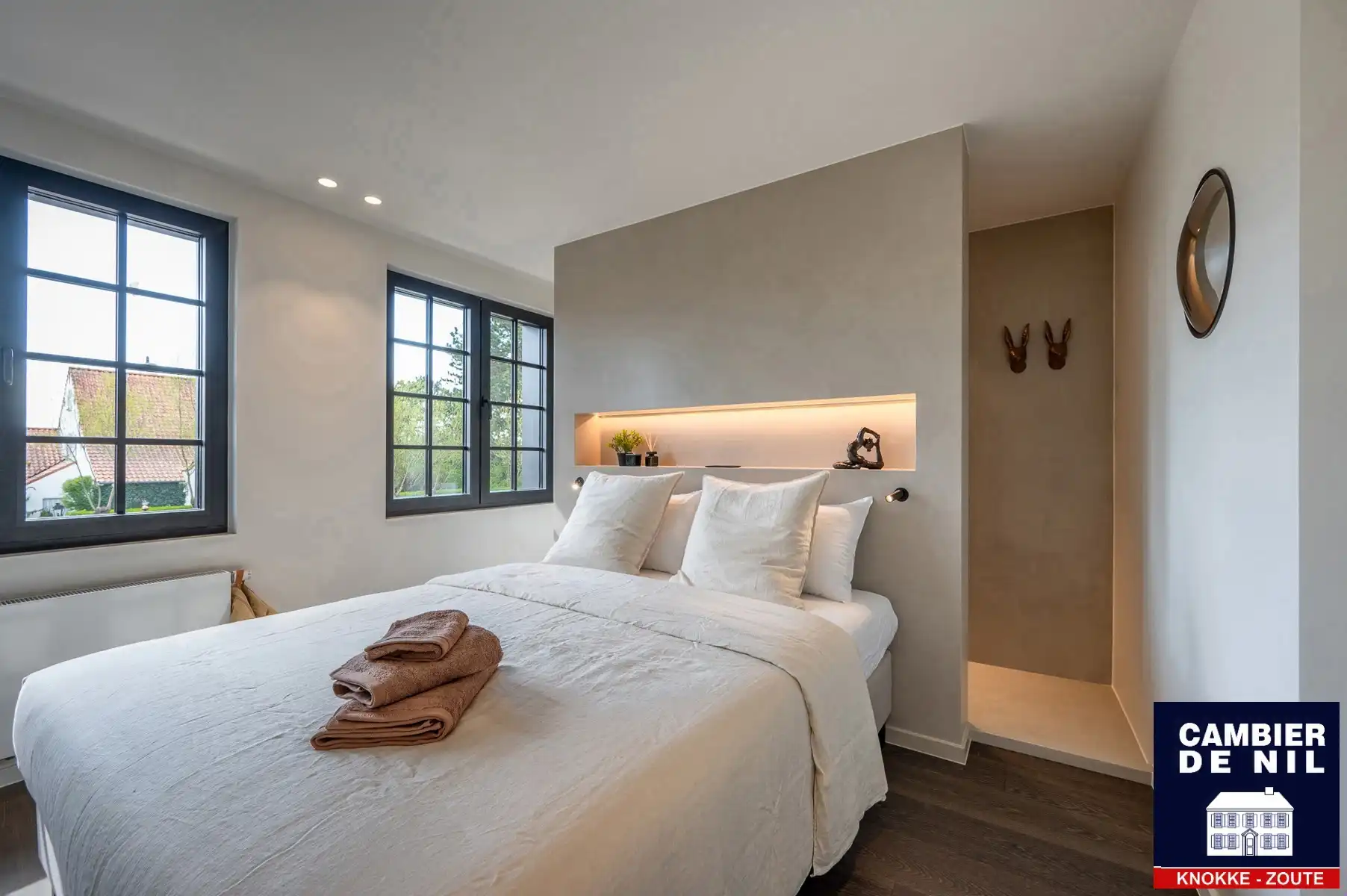 Ruime, volledig gerenoveerde villa aan de rand van het Zoute foto 30