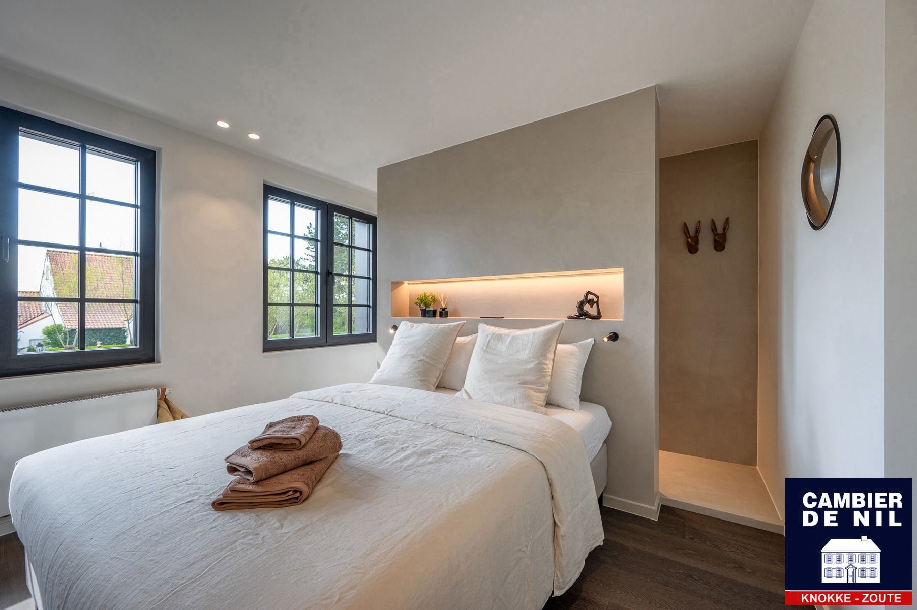 Ruime, volledig gerenoveerde villa aan de rand van het Zoute foto 30