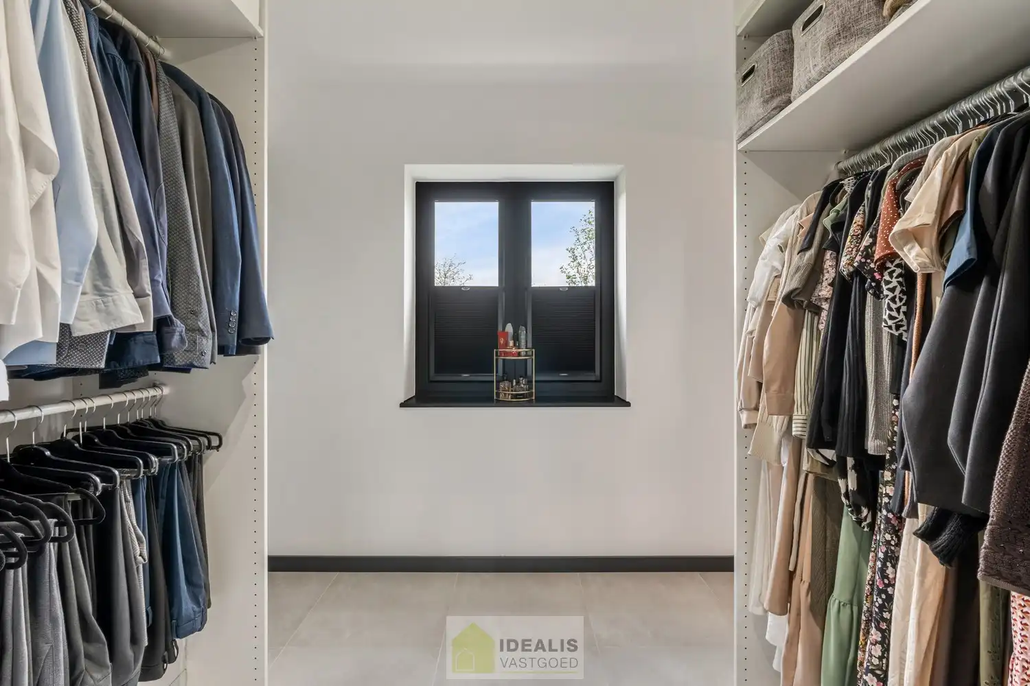 EEN BIJZONDER RIANTE WONING VAN MAAR LIEFST 302M² WOONOPPERVLAKTE OP EEN KNAP PERCEEL VAN 5A 90CA. foto 53