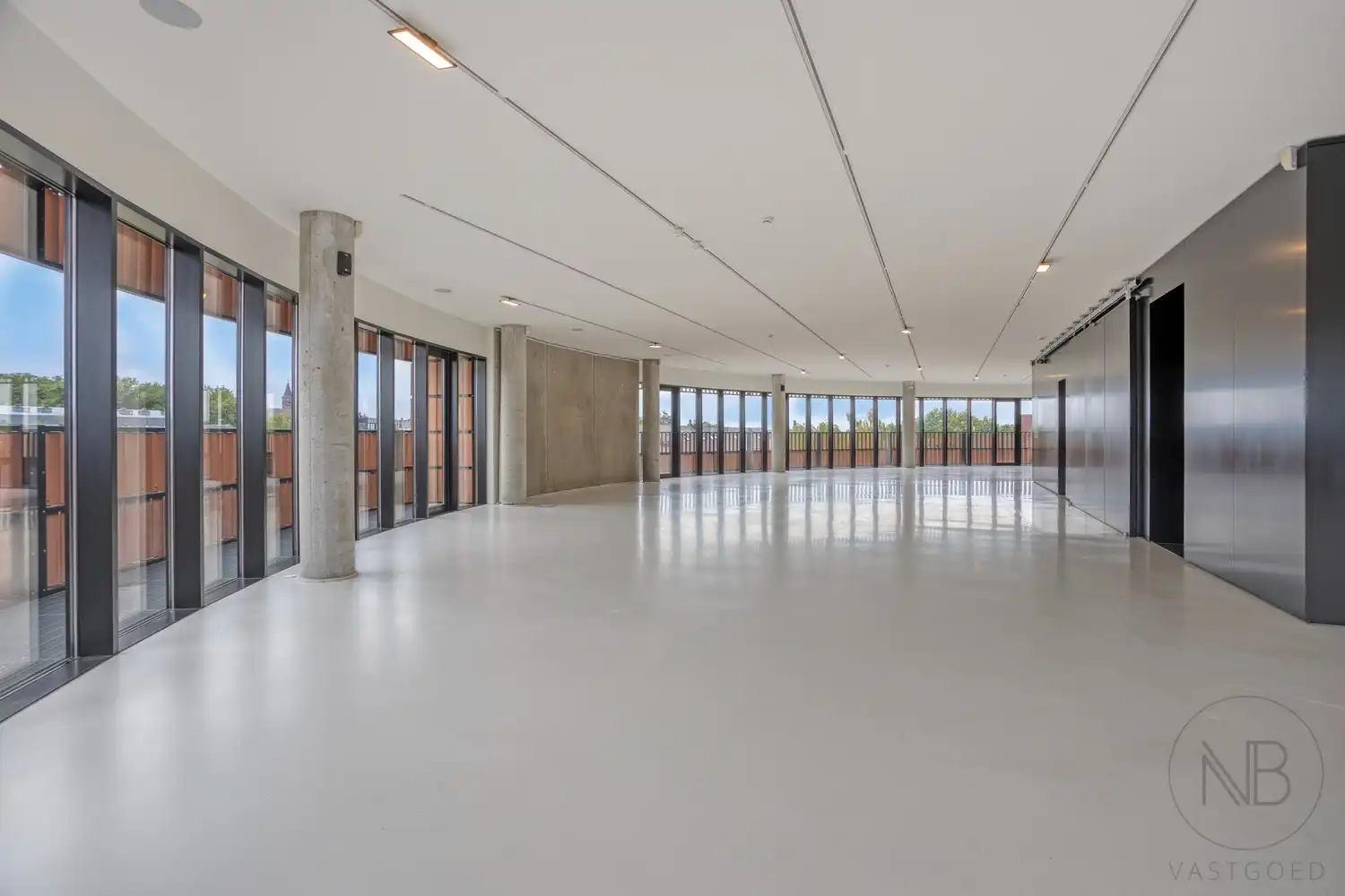 Instapklaar bedrijfsruimte van ca. 420 m² in het Botta-gebouw foto 6