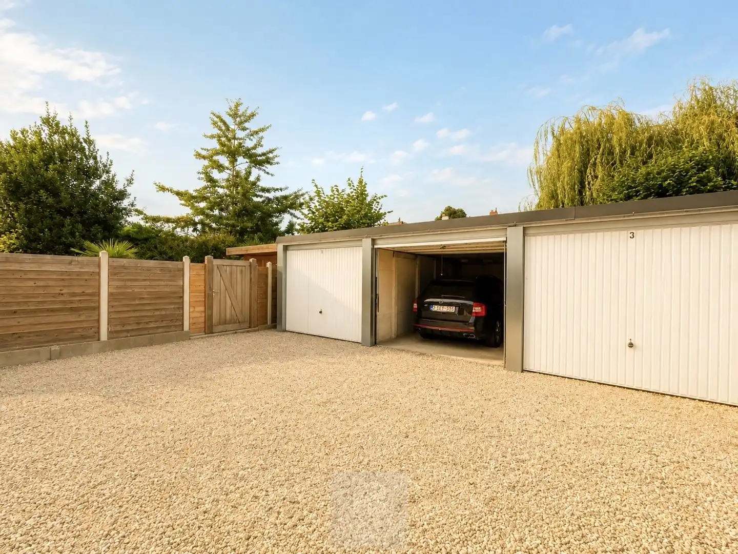 Gerenoveerd 2-slaapkamerappartement met garagebox in Wondelgem foto 11