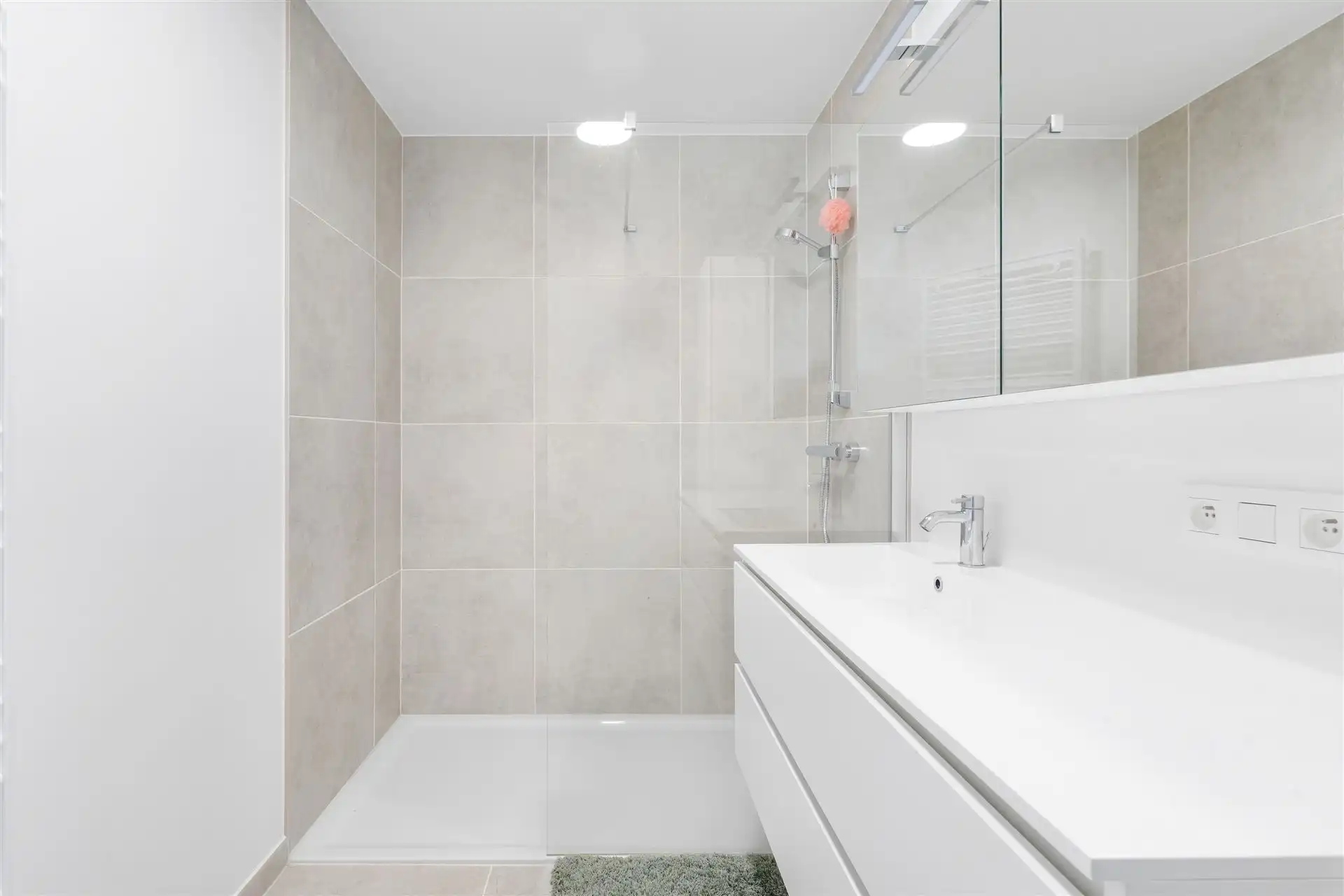 LUXUEUS / 2 SLAAPKAMERS foto 9