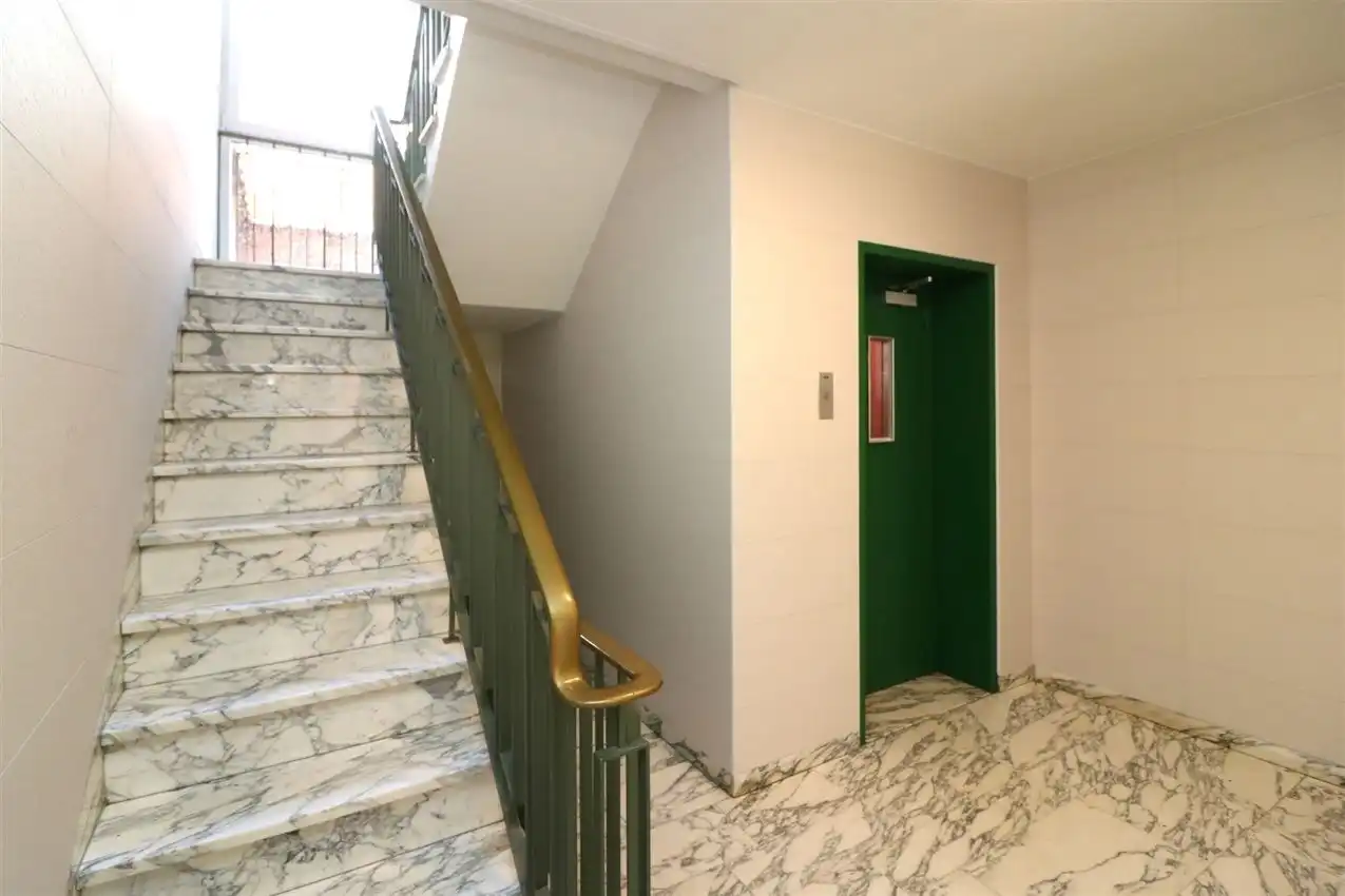 EPC B, zonnig, ruim, lichtrijk, klasse, autostaanplaats, liftl  foto 24