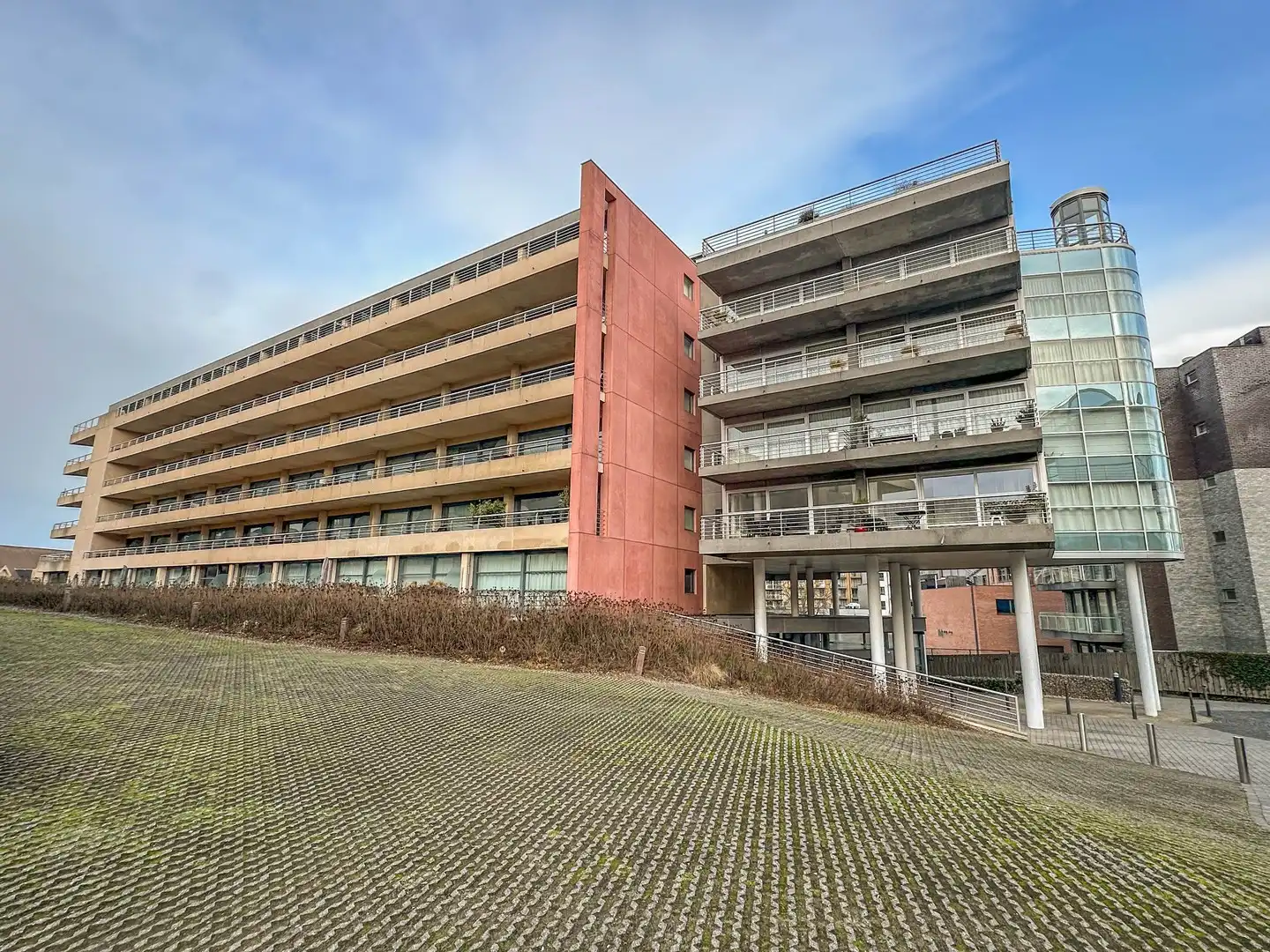 Recent gerenoveerd appartement, rustig gelegen en toch vlak bij de Zeedijk. foto 11