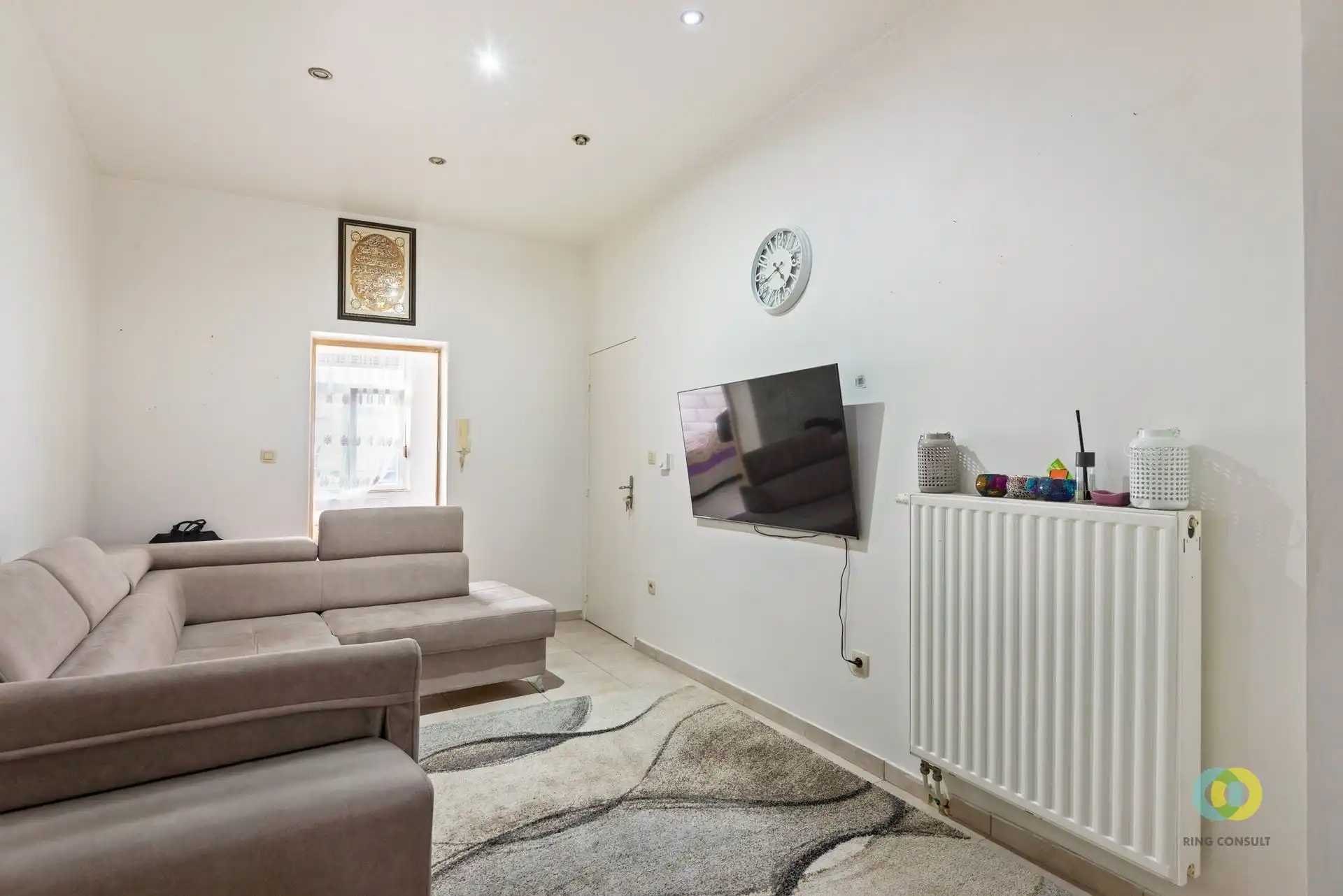 Instapklaar gelijkvloersappartement met tuin foto 5