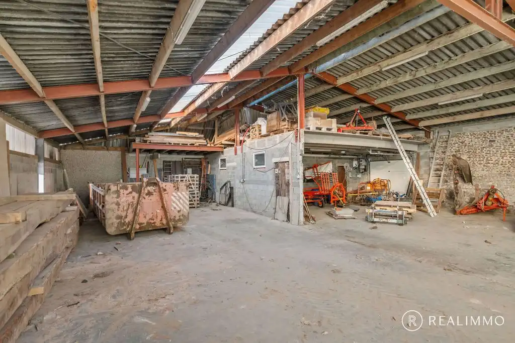 Zéér ruime rustig gelegen villa met bijgebouwen op  8.292m² foto 21