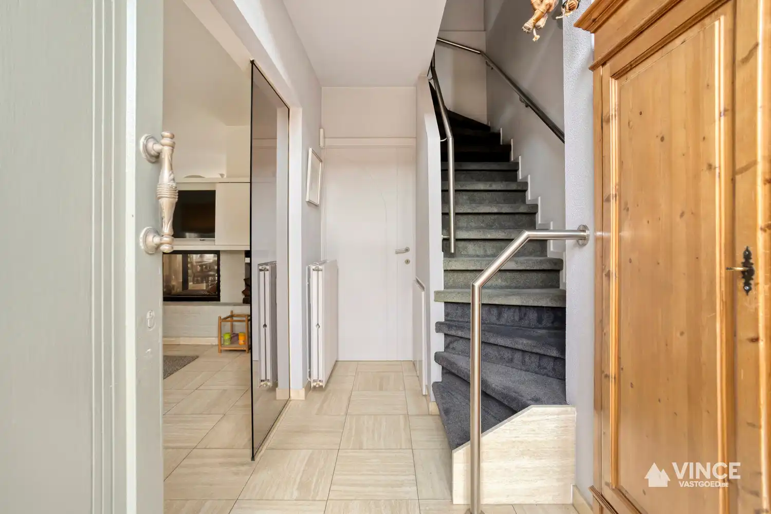 Instapklare, half-open woning met tuin in hartje Mariaburg foto 3