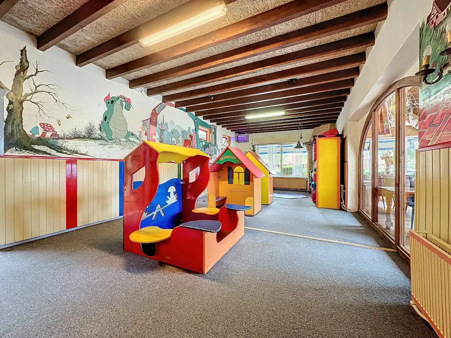 Restaurant en feestzaal ter overname foto 14