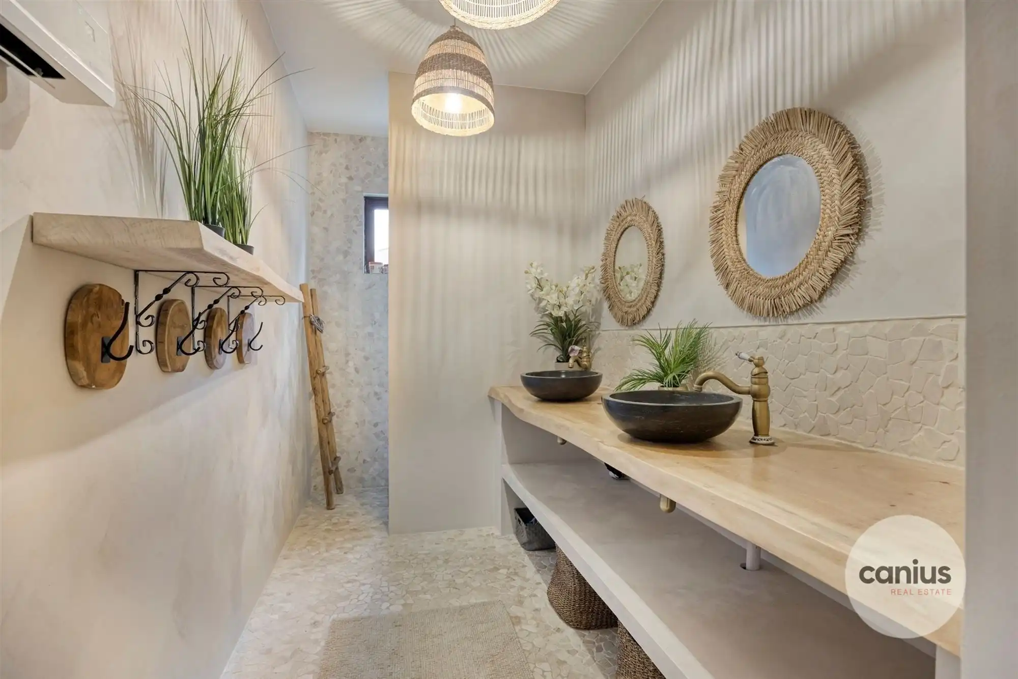 KNAPPE GELIJKVLOERSE WONING MET 4 SLAAPKAMERS foto 10