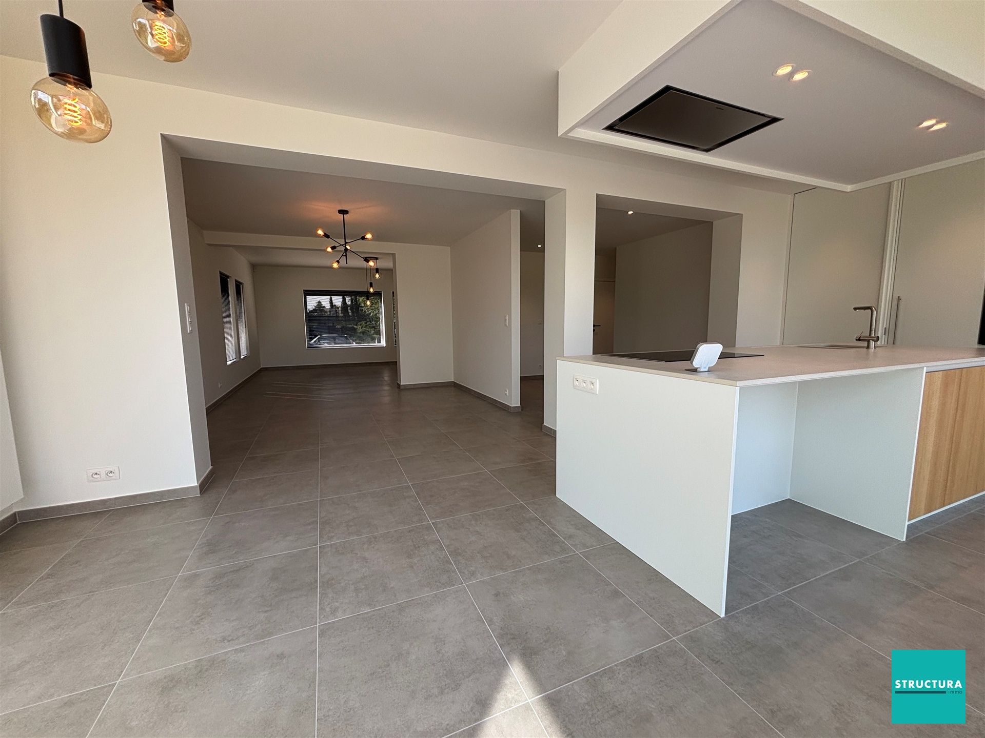 Volledig gerenoveerde woning gelegen op een rustige locatie foto 8