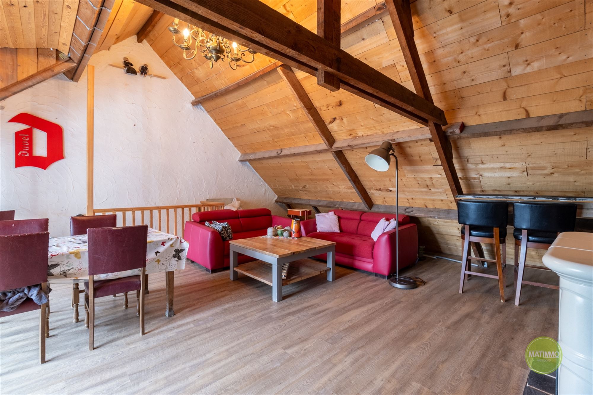 Instapklaar en ruim duplex appartement in Ezaart foto 18