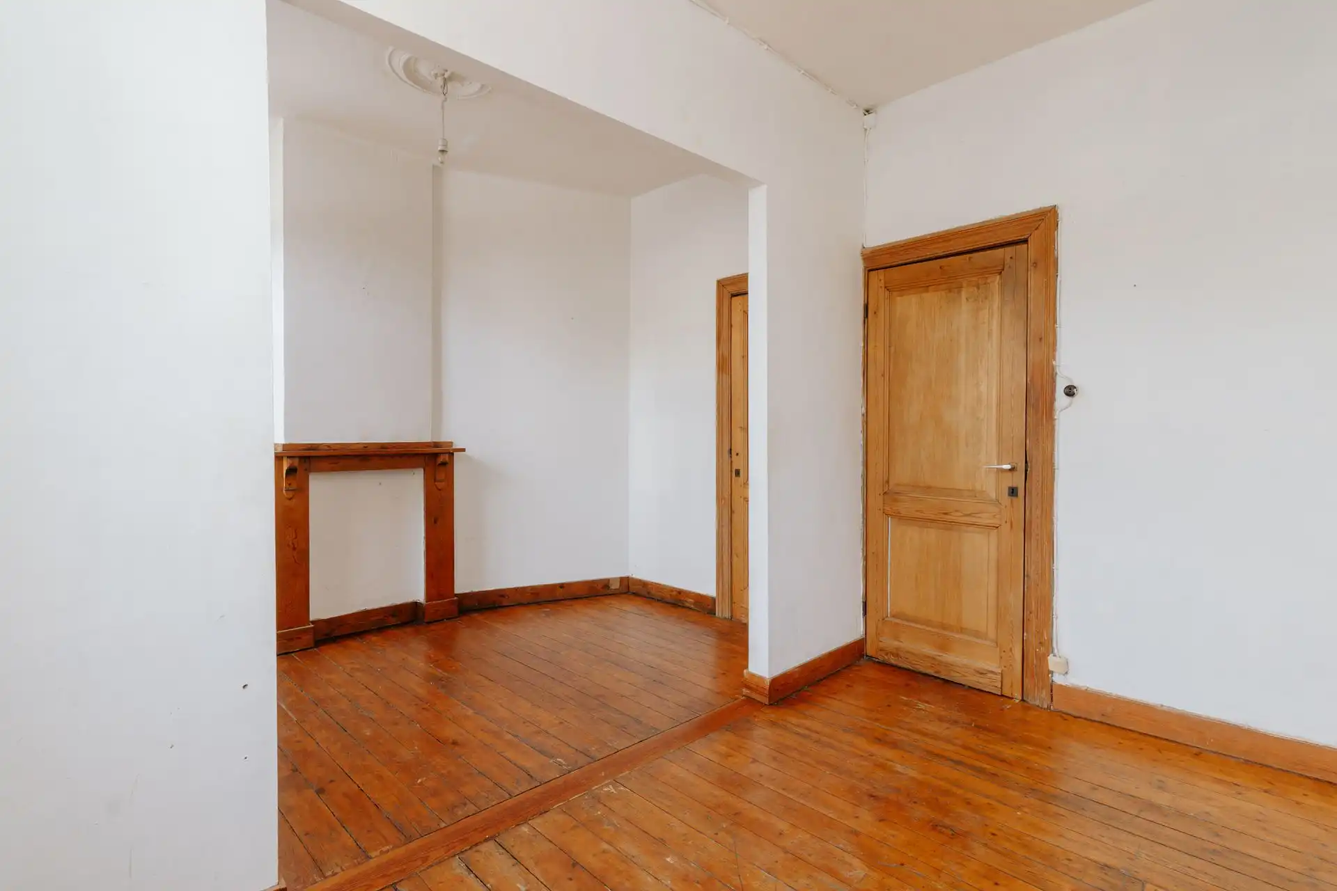 Te renoveren woning met 3 slaapkamers en koer foto 12