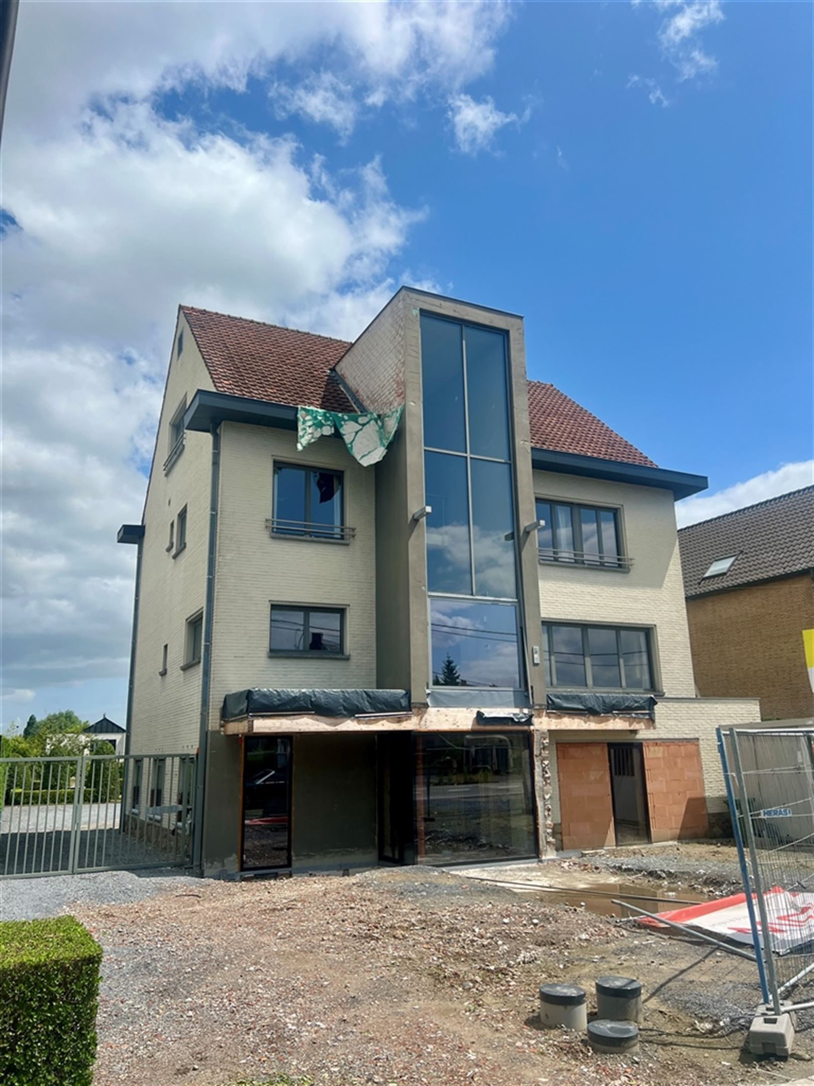 Kantoorgebouw foto 3