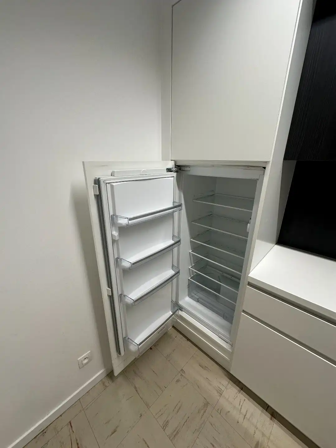 Instapklare kantoorruimte (+/- 100 m²) met 2 parkeerplaatsen, Torhout centrum foto 11