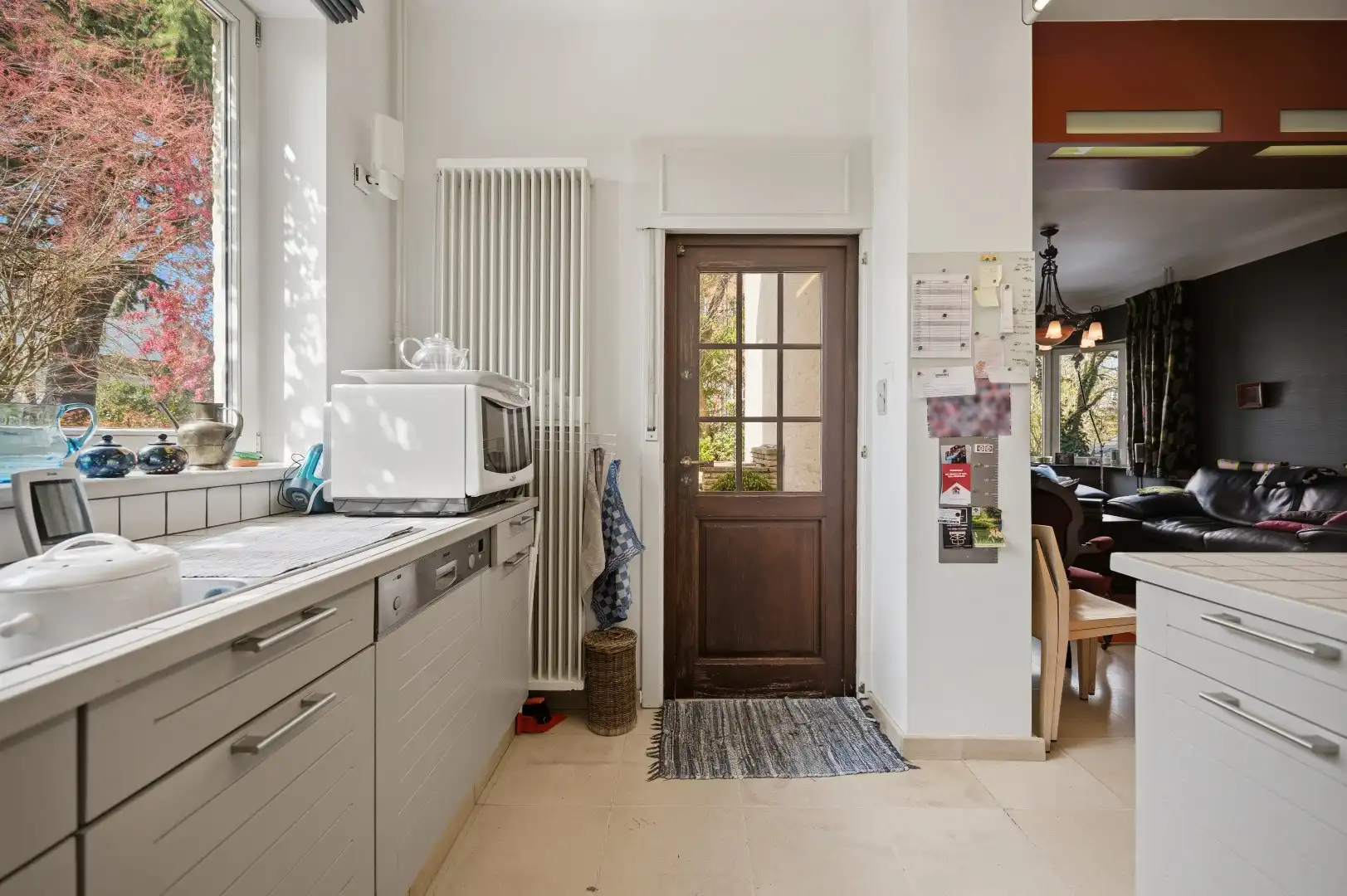 Karaktervolle interbellumwoning met veel ruimte, grote tuin en garage foto 16