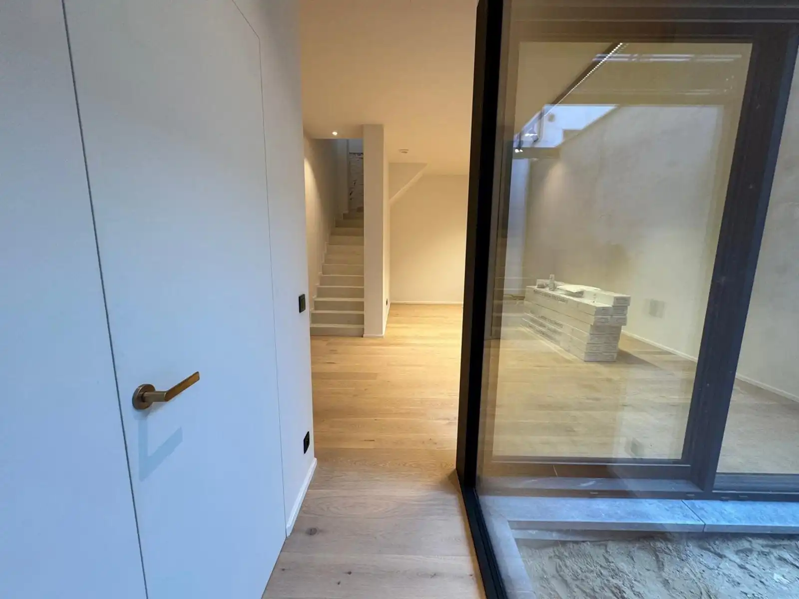 Kantoorruimte met patio op topligging foto 7