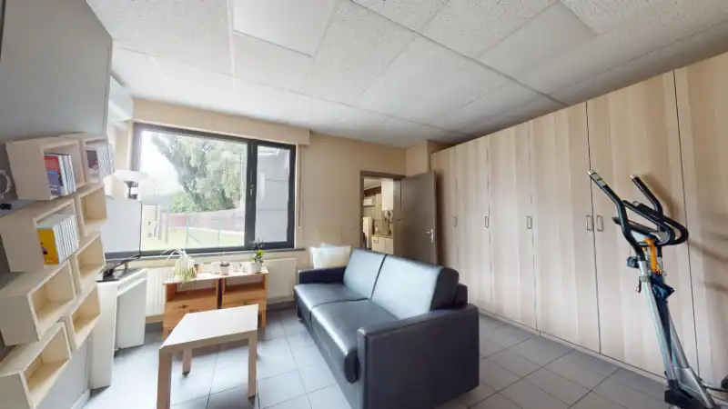 Ruime polyvalente woning van 335m² op 5a84ca foto 14