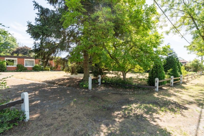Prachtige locatie! Eigendom op 1414m² grondopp - 36m straatbreedte !!! foto 6