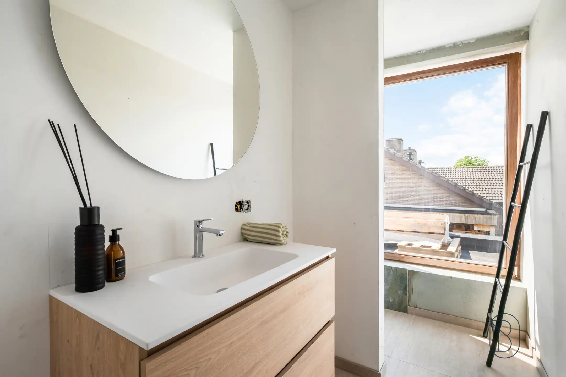 Moderne nieuwbouwvilla met 4 slk en bureau, in Marke foto 23