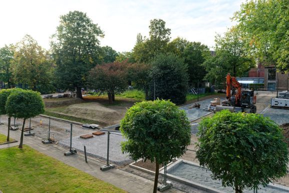 Verzorgd appartement met 3 slaapkamers, terras en autostaanplaats foto 2