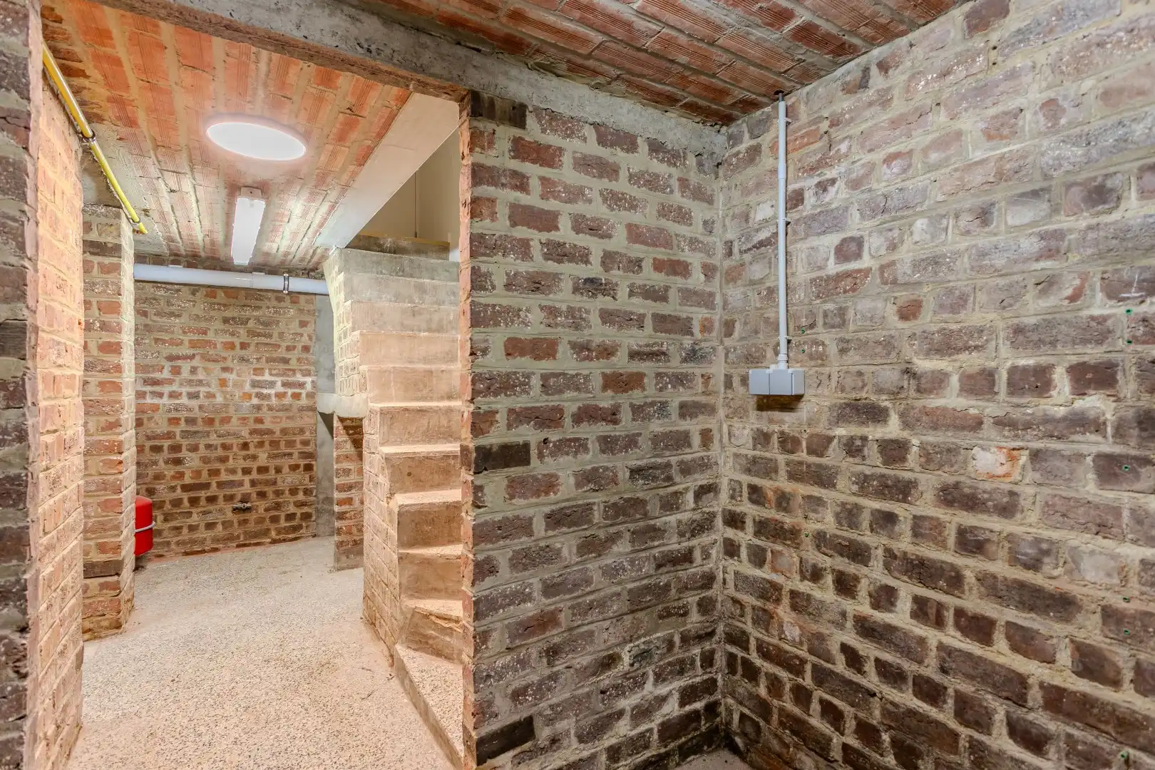 Gerenoveerde woning (EPC B) met 3 slpks (5 mogelijk) garage en tuin in een rustige straat te Lembeek foto 27