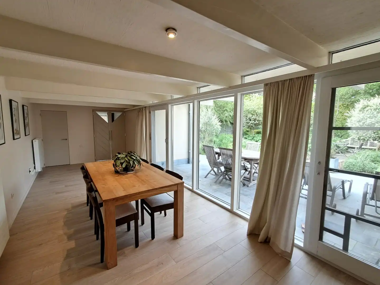 Charmante bungalow te huur in Dudzele foto 9