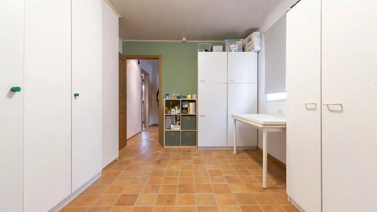 Instapklare gezinswoning met ruime tuin en dubbele garage in Poelkapelle foto 8