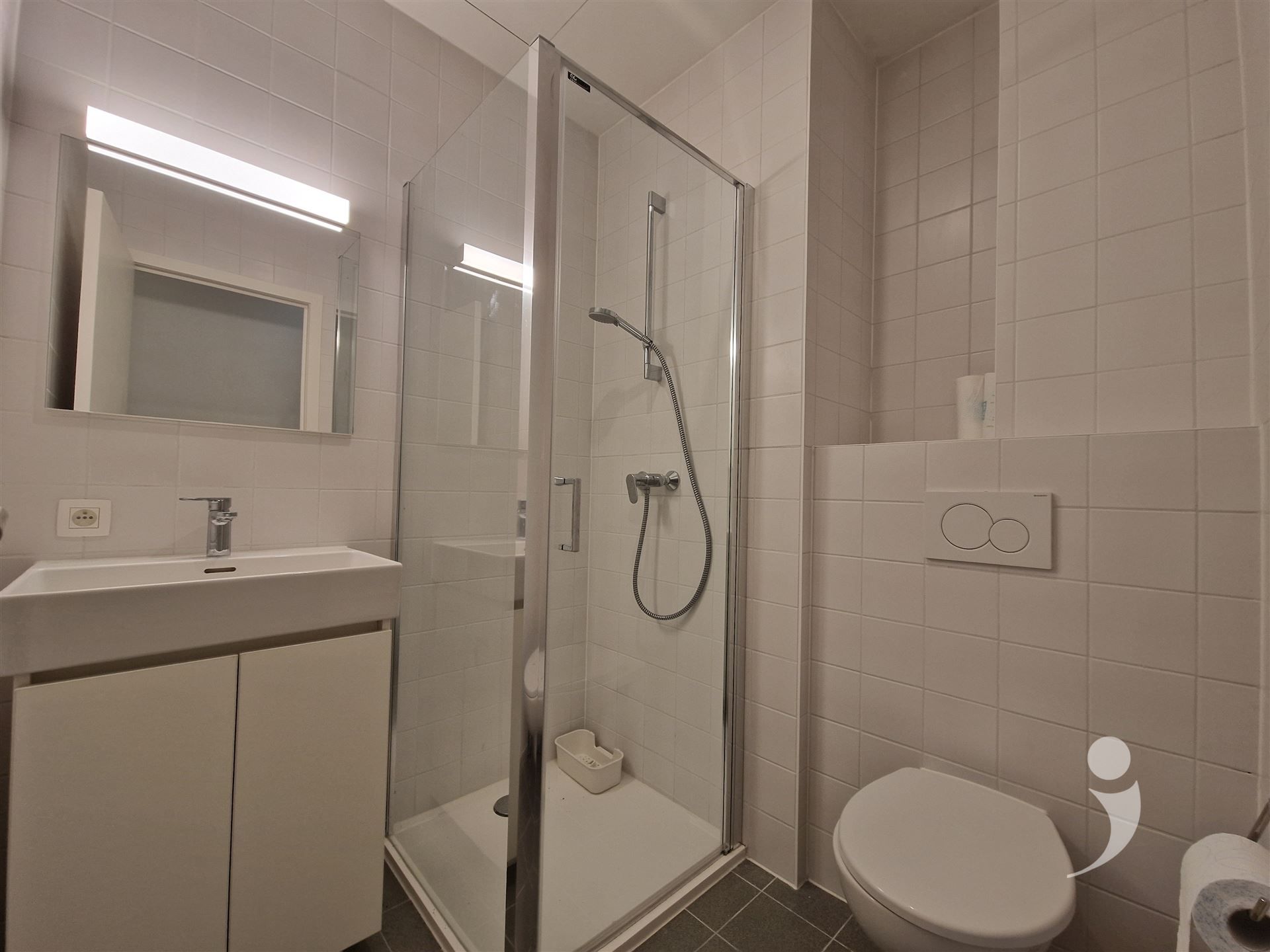 Prachtige hoogwaardige nieuwbouw studentenkamer in hartje Leuven.  foto 12