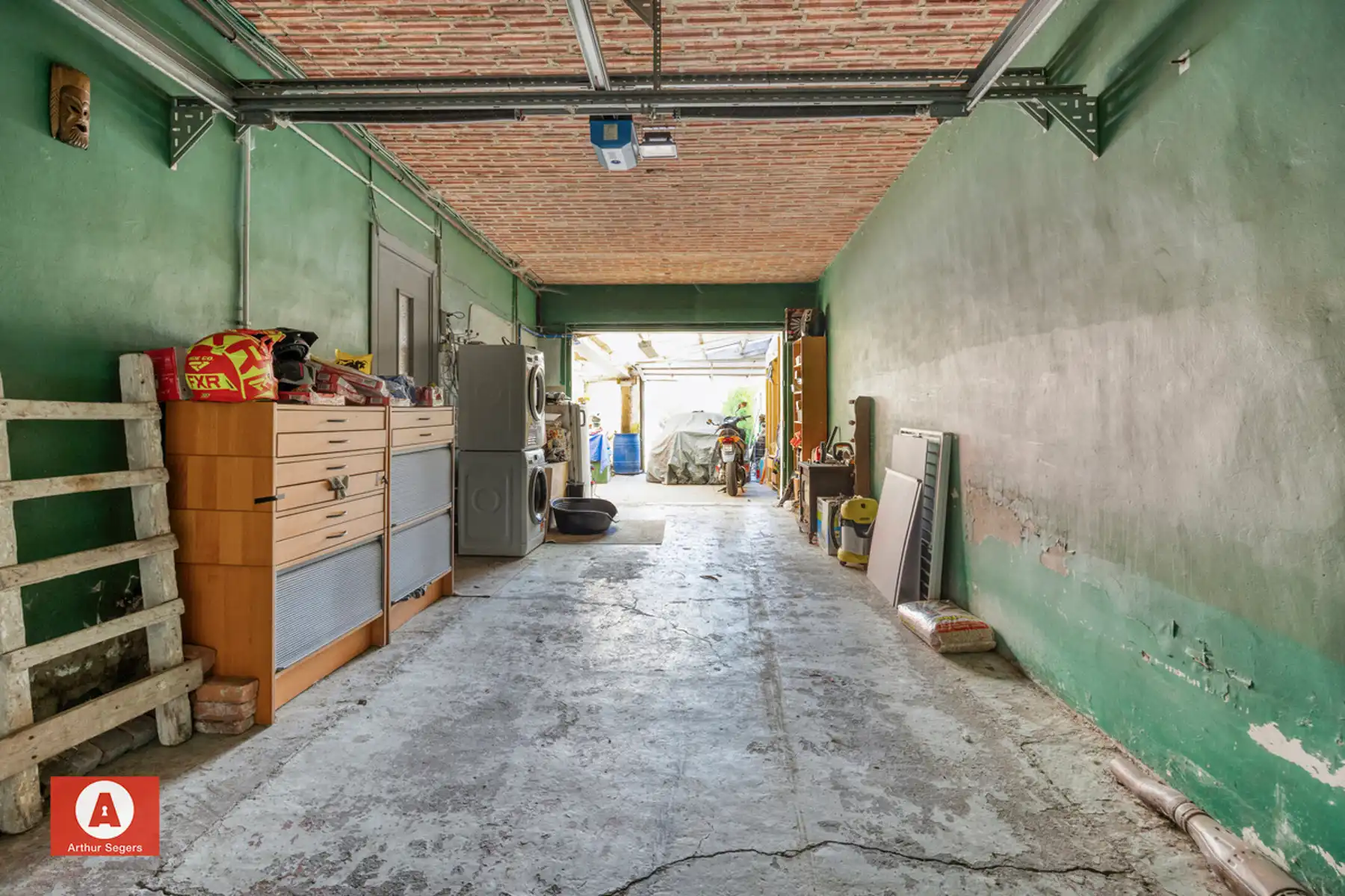 Te renoveren woning in Opstal foto 25