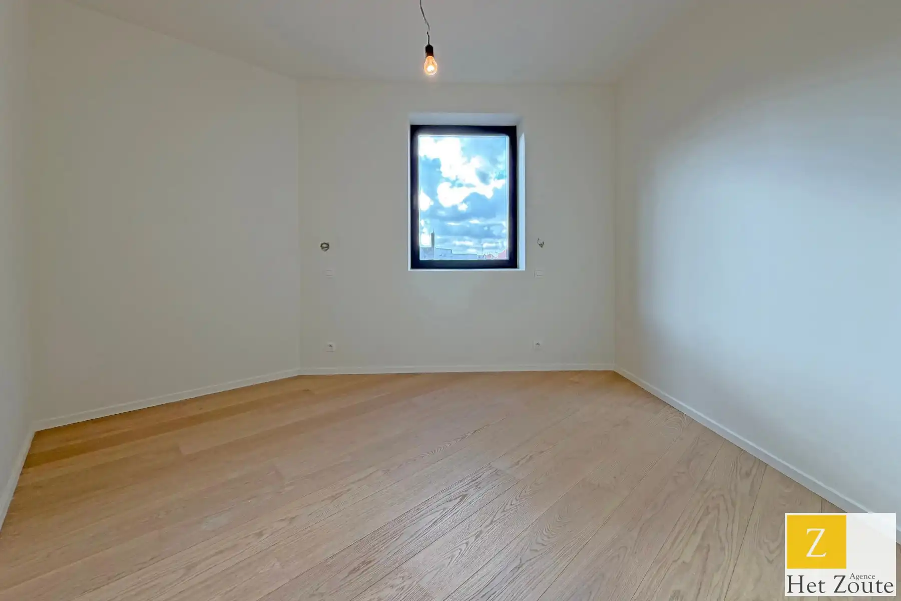 Nieuwbouwappartement met zicht op het Maurice Lippensplein foto 6